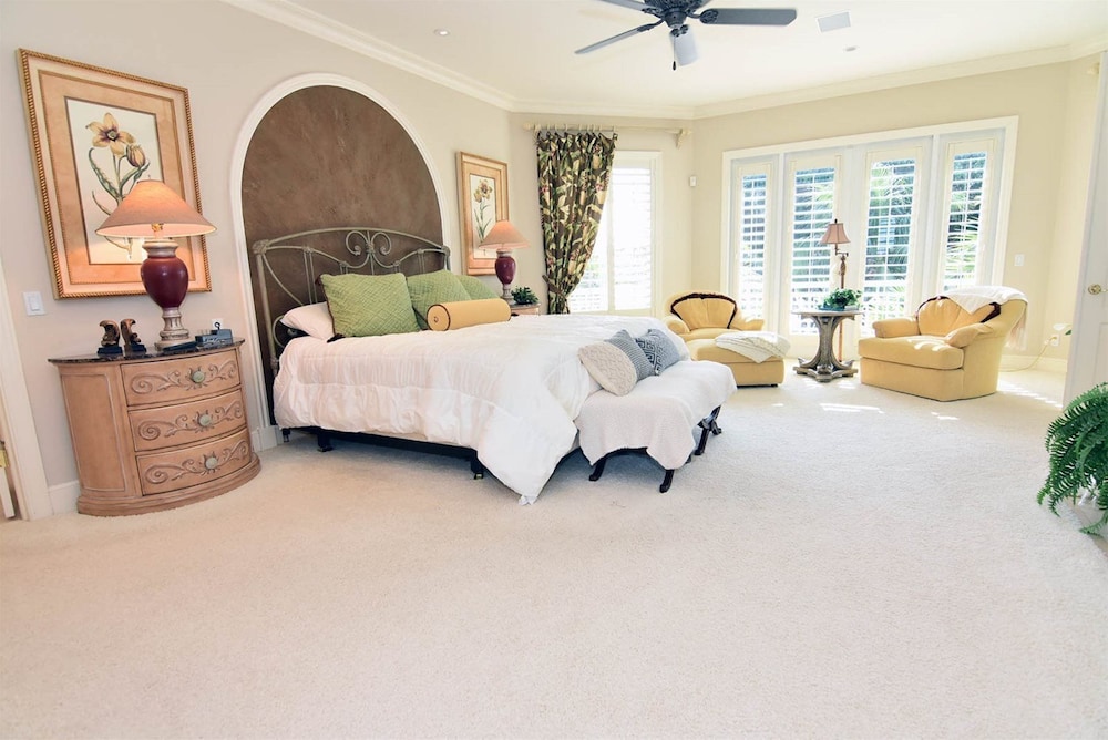 House (Captiva Tarpon)