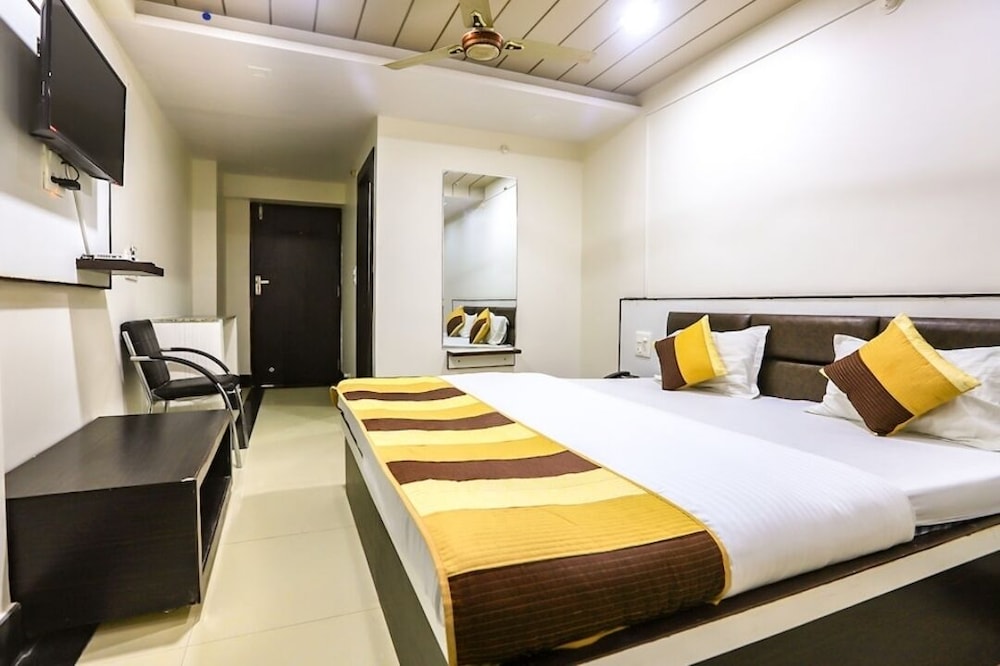 Standard Double or Twin Room photo 2