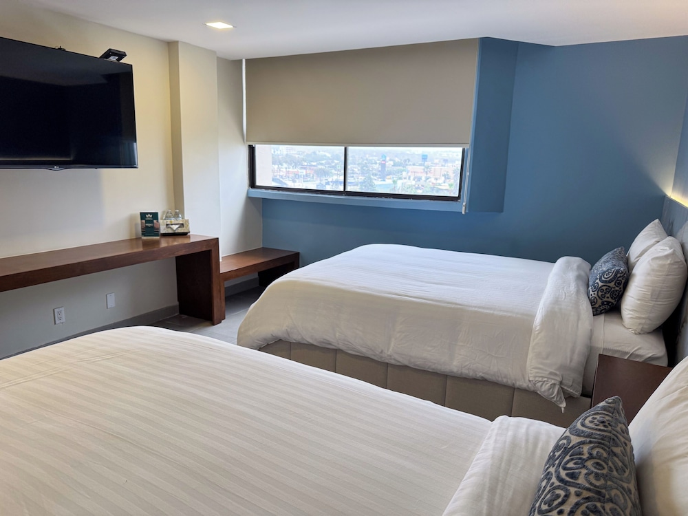 Comfort Room, 2 Queen Beds photo 2