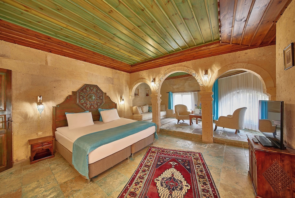 Royal Suite, Valley View
