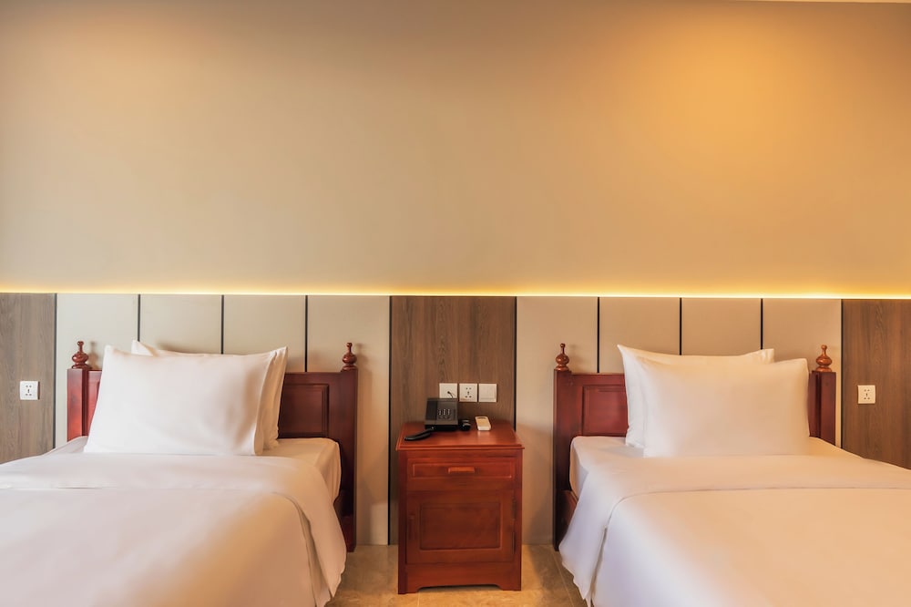Standard Twin Room - Photo 8