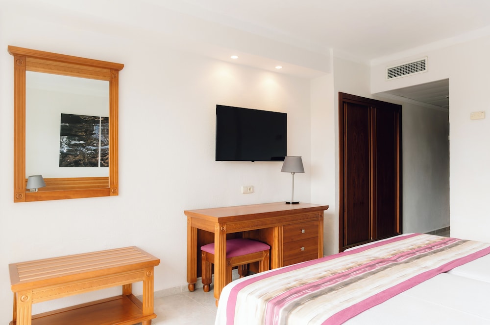 Double Room - Photo 7