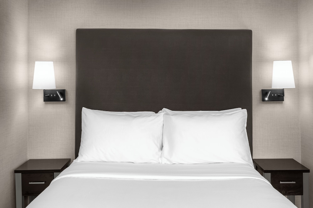 Room, 1 Queen Bed, Corner photo 3