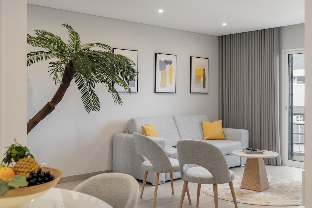 Basic Apartment, Multiple Beds, Sea View