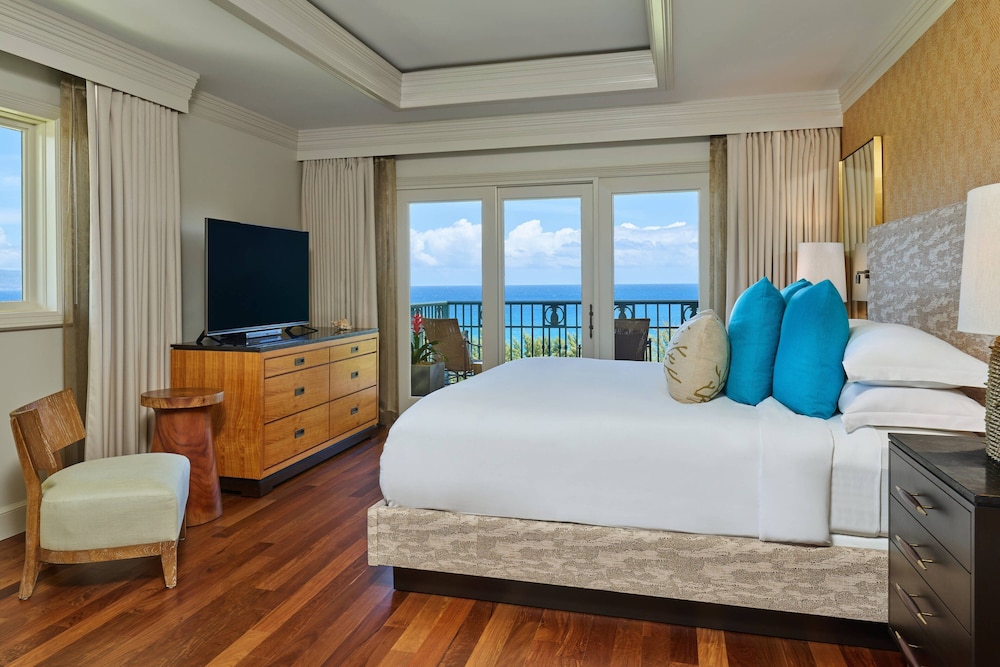 Club Single Room, 1 King Bed With Sofa Bed, Club Lounge Access