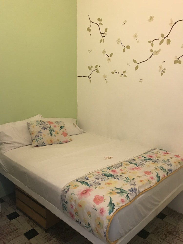 Basic Double Room, 1 Double Bed, Non Smoking photo 3