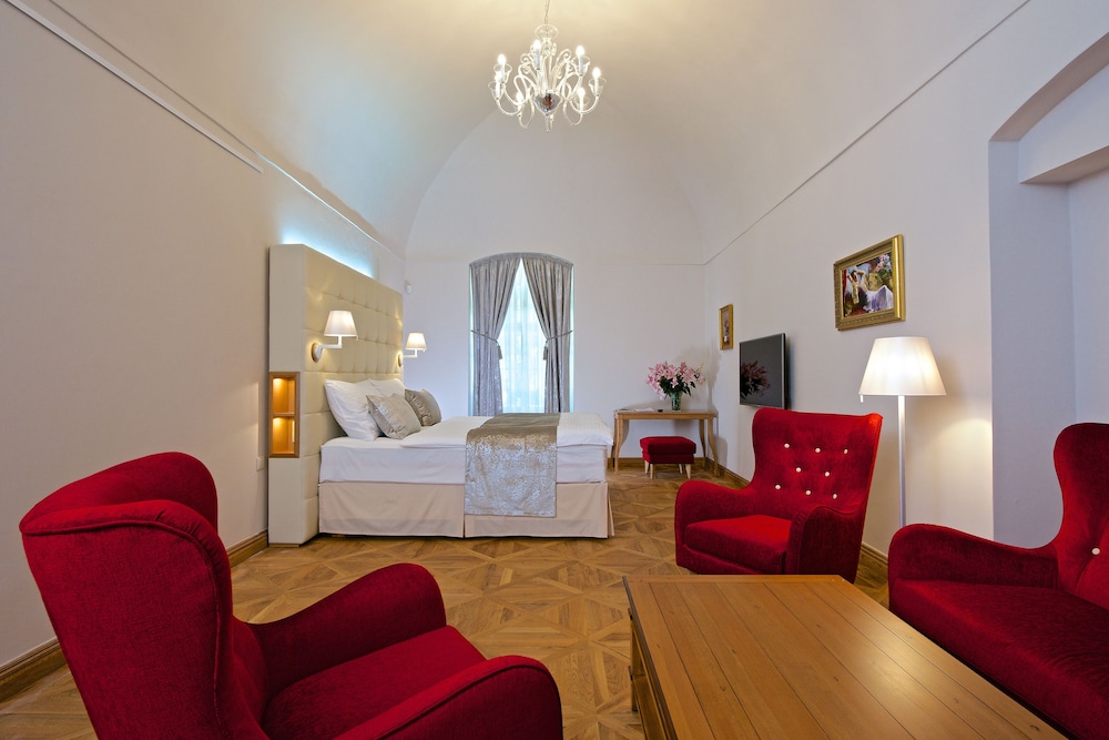Deluxe Double Room (extra bed, park view, ground floor) photo 1