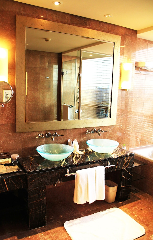 Room, Multiple Beds - Photo 6
