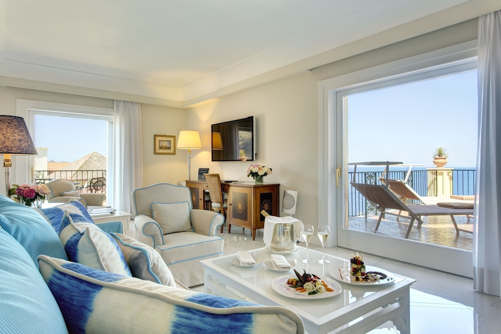 Suite, Balcony, Sea View (Imperial)