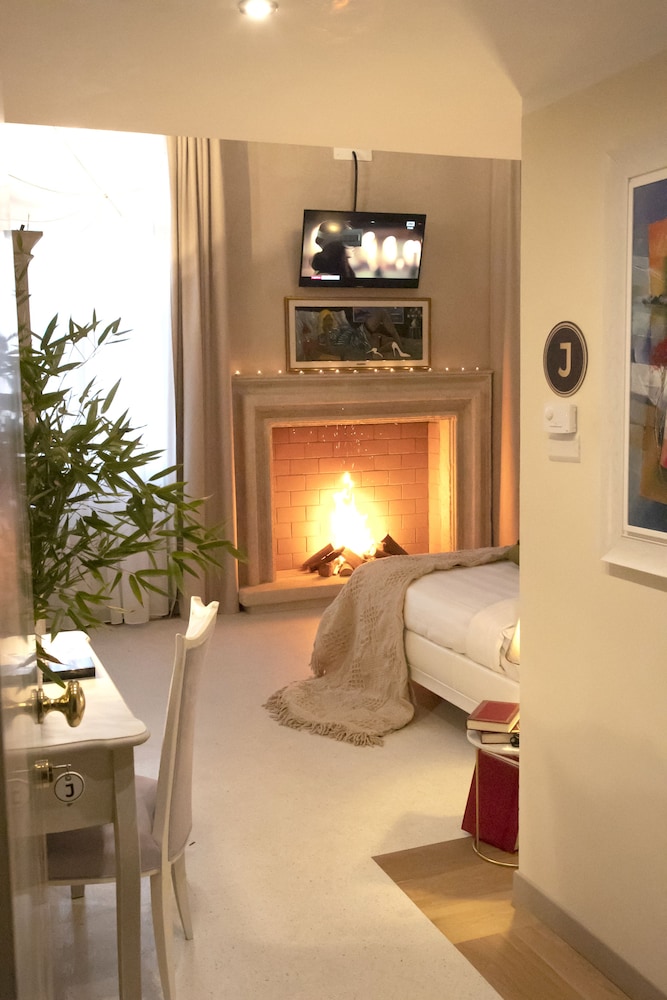 Royal Suite photo 2