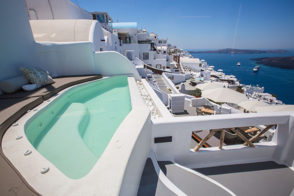 2 Sunset Suite with Sea View (Private Outdoor Massage Pool) - Photo 4