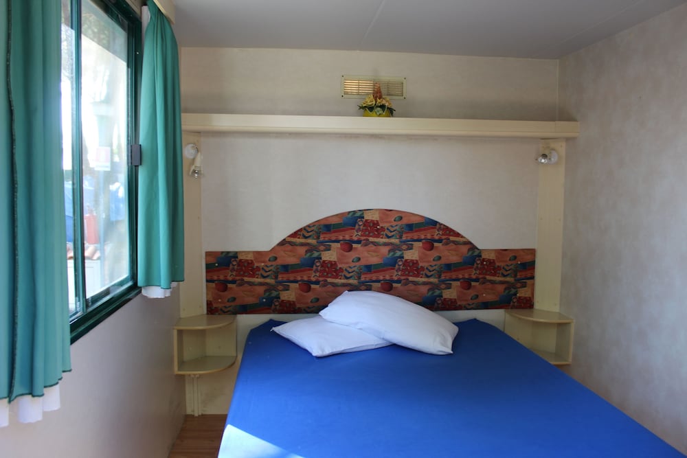 Mobile Home (5 Pax) photo 1