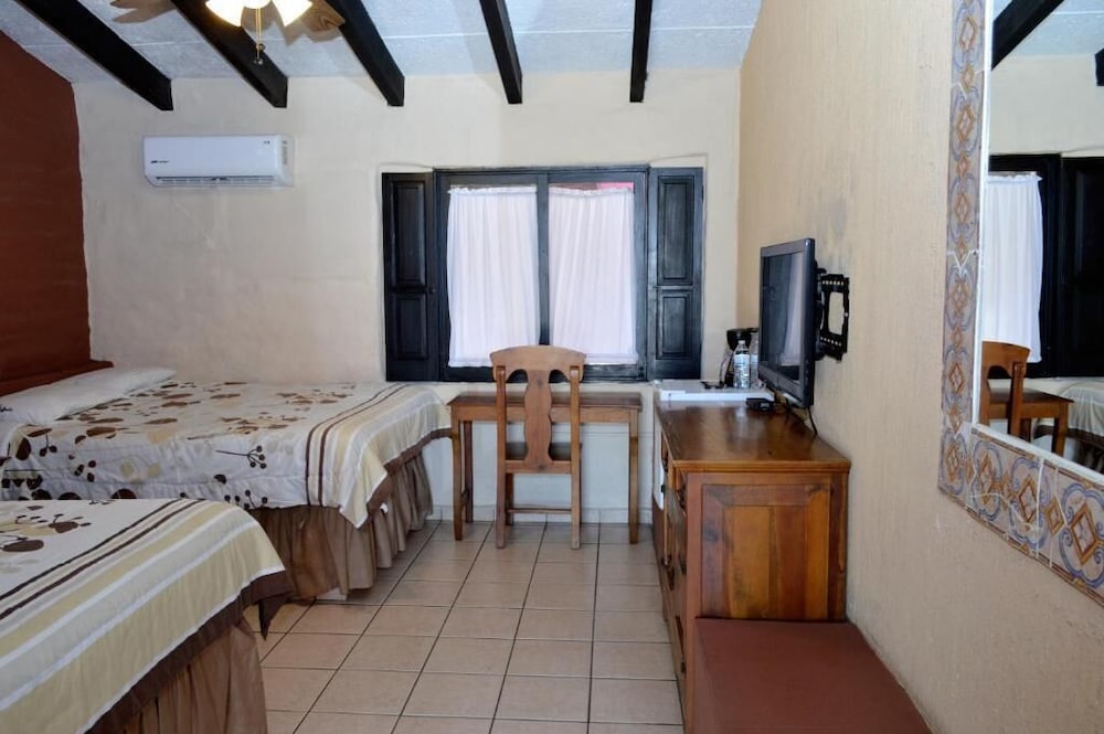 Junior Room, 2 Double Beds photo 2