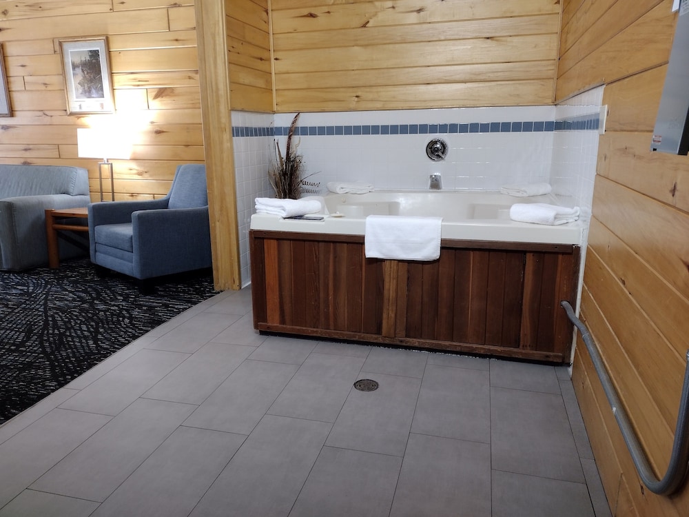 Suite, Multiple Beds, Non Smoking - Photo 3