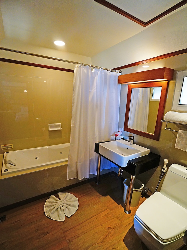 On Beach Premium Bungalow - Photo 6