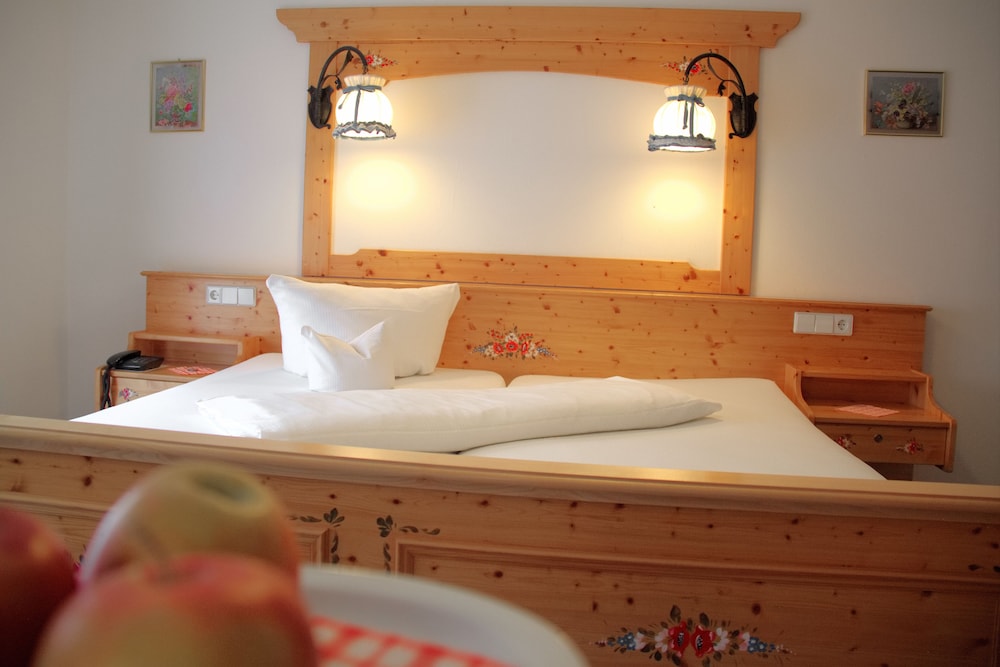 Double Room - Photo 8