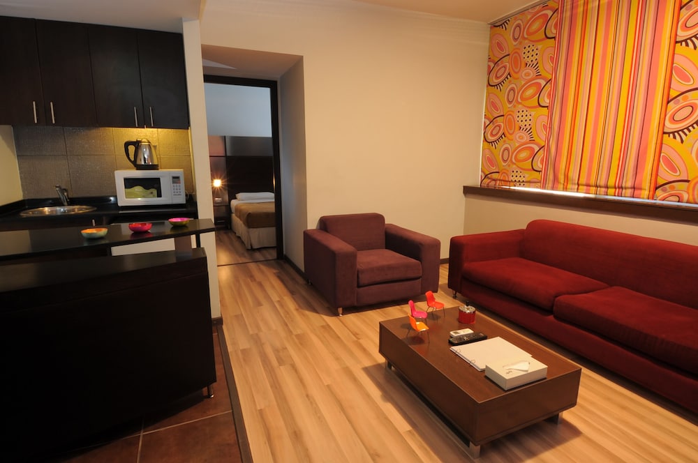 Deluxe Suite photo 2