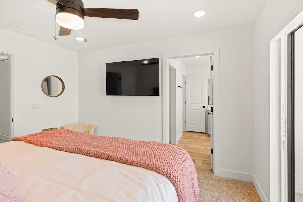 Condo, 3 Bedrooms photo 3