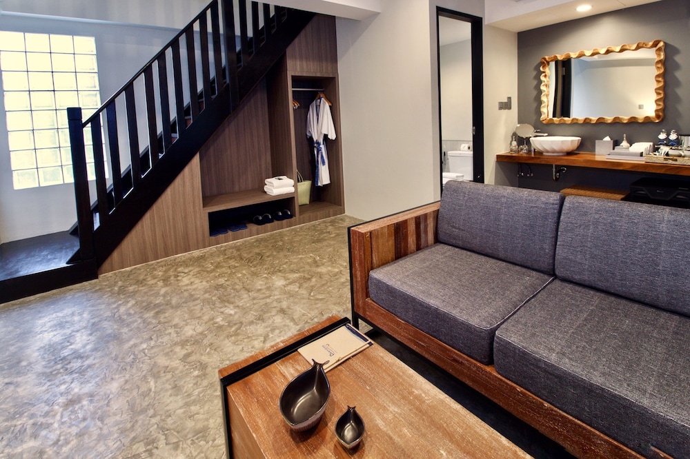 Duplex - Photo 6