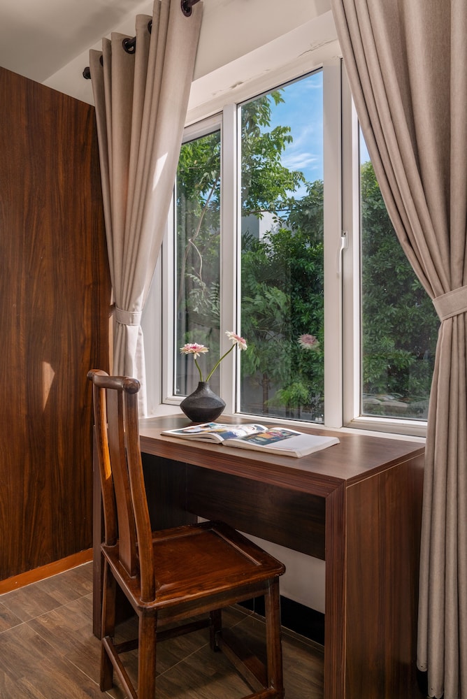 Deluxe Double Room, Balcony, Pool View photo 1
