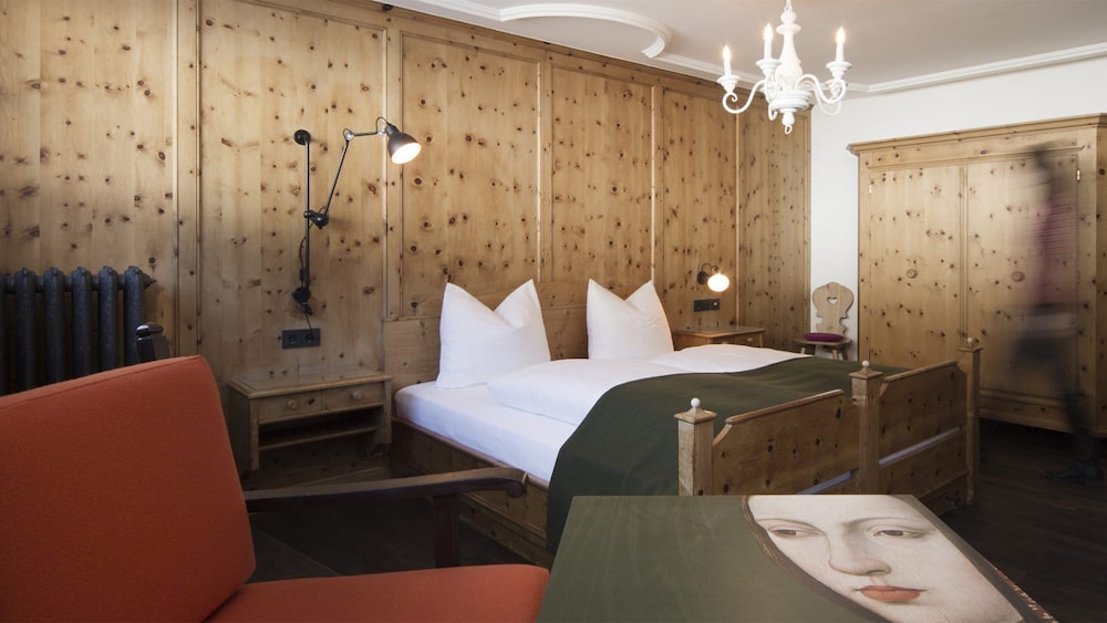 Deluxe Double Room (Grafenzimmer Jagdschloss) photo 2