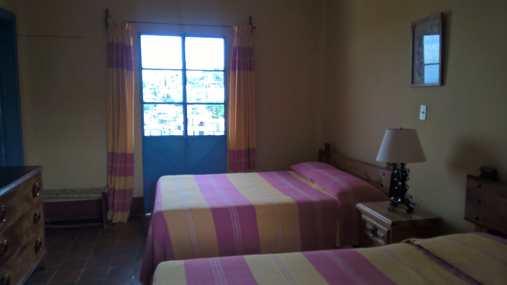 Standard Room photo 3