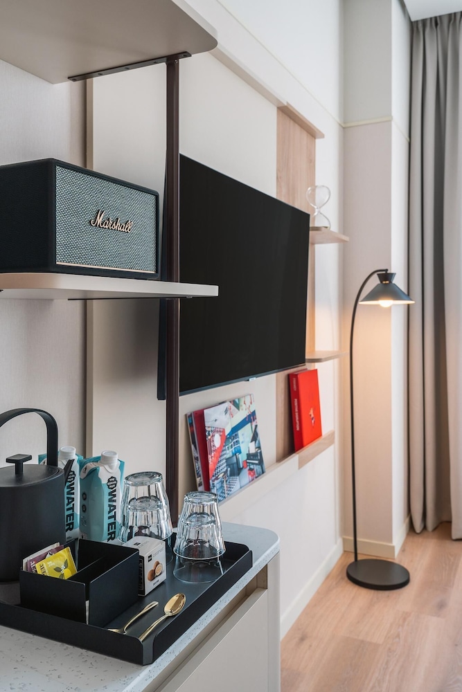 Comfort Double Room with One Double Bed and 2 Adults Occupancy (Non Smoking) thumbnail 5