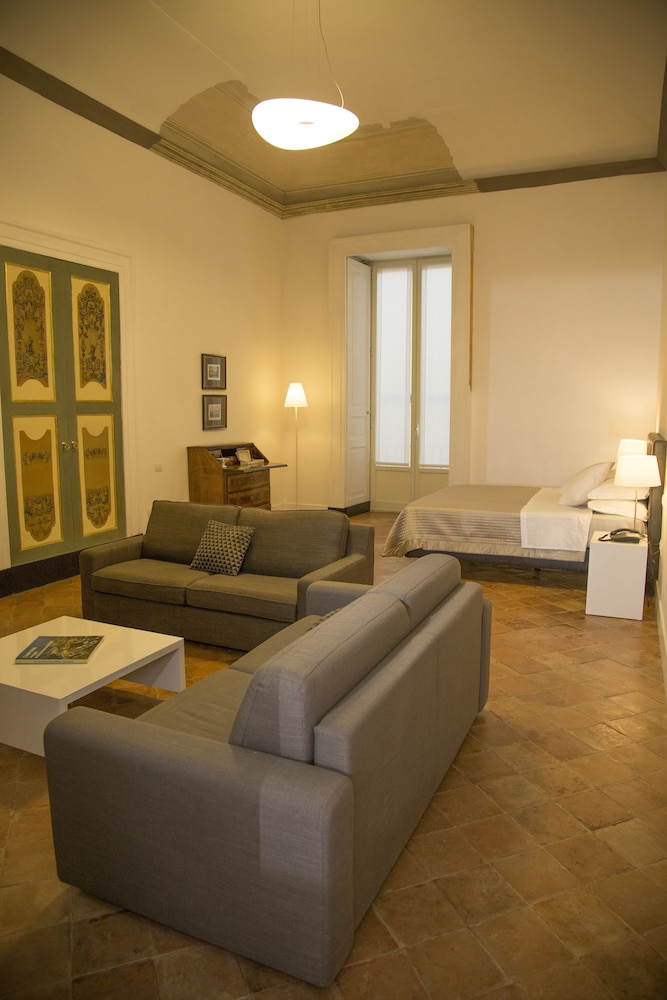 Elite Suite