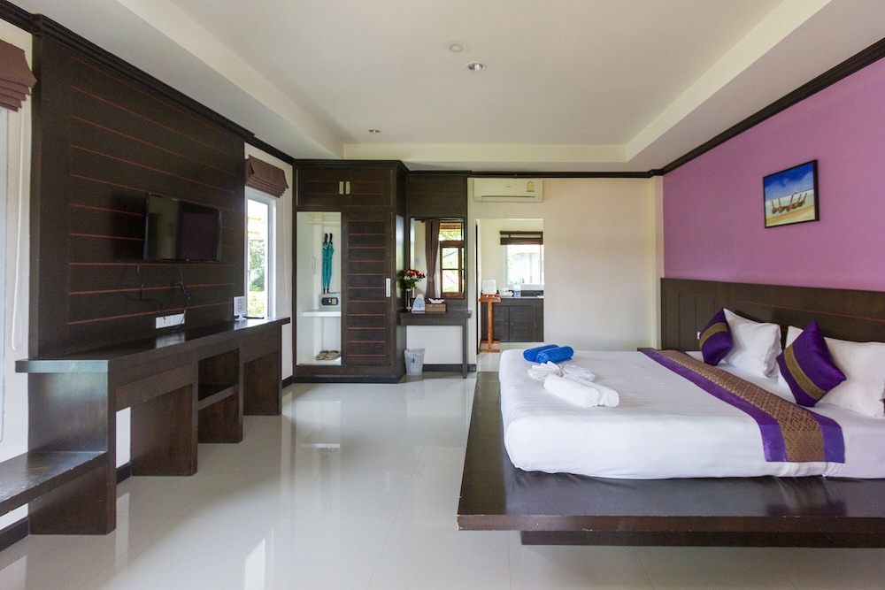 Premium Studio, 1 King Bed