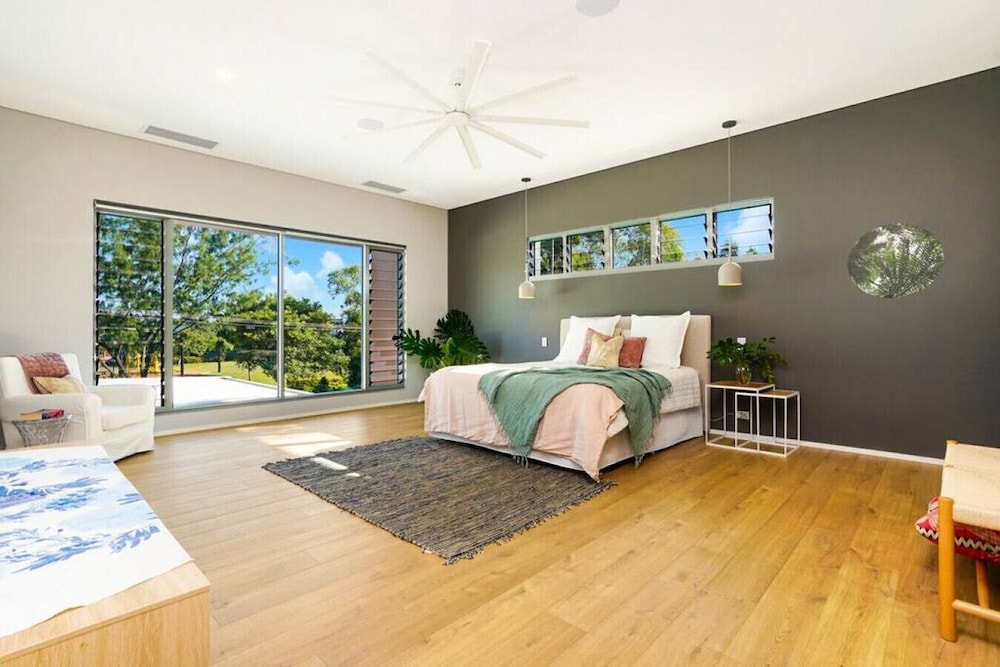 Luxury Villa photo 1