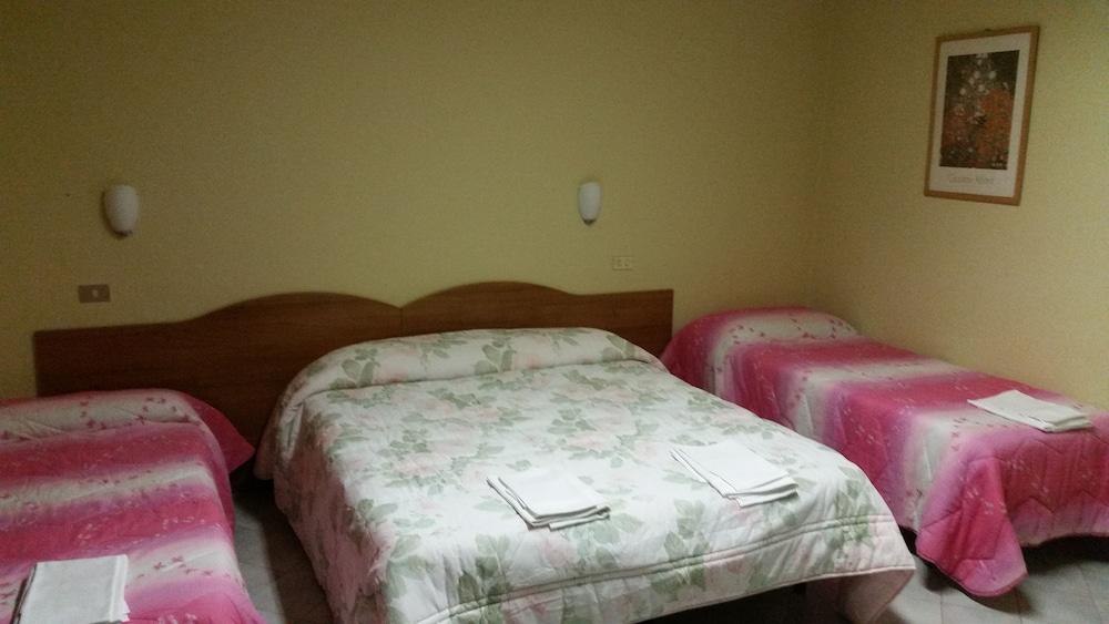 Quadruple Room photo 3