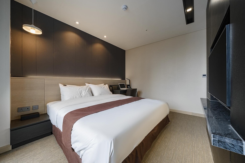 Royal Suite - Photo 4