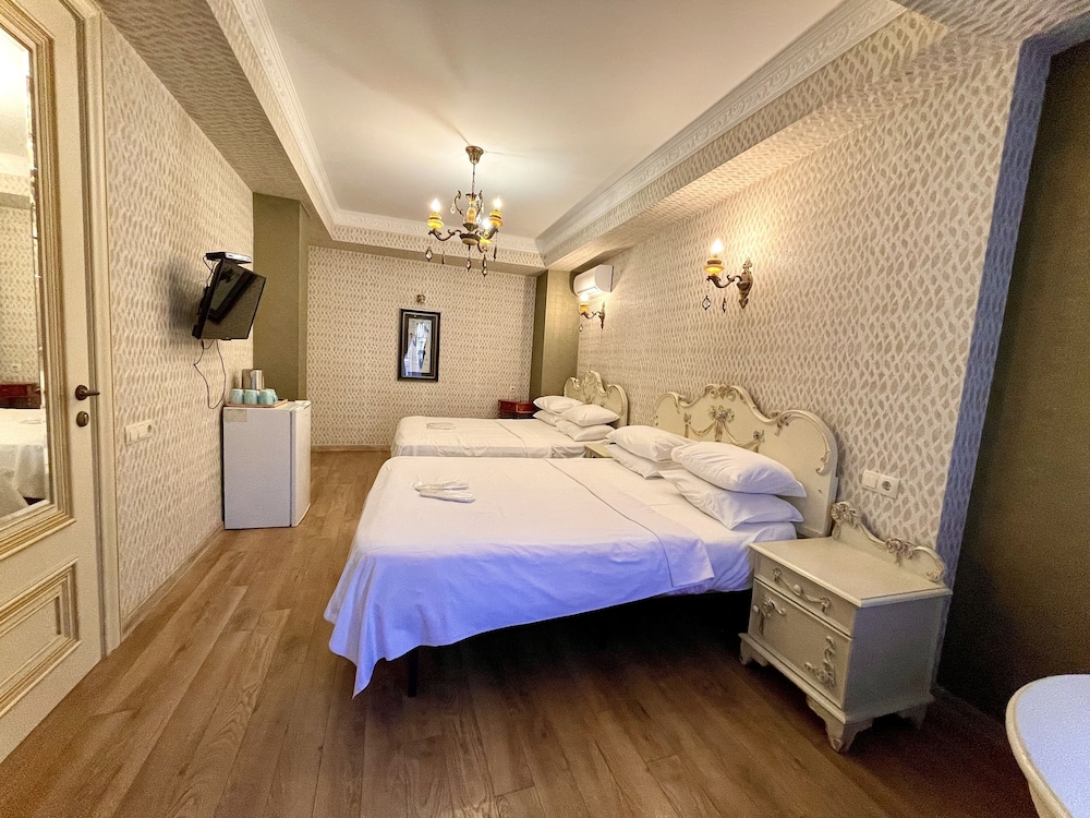Design Quadruple Room photo 3