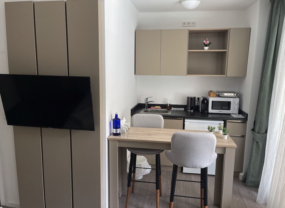 Junior Apartment photo 2