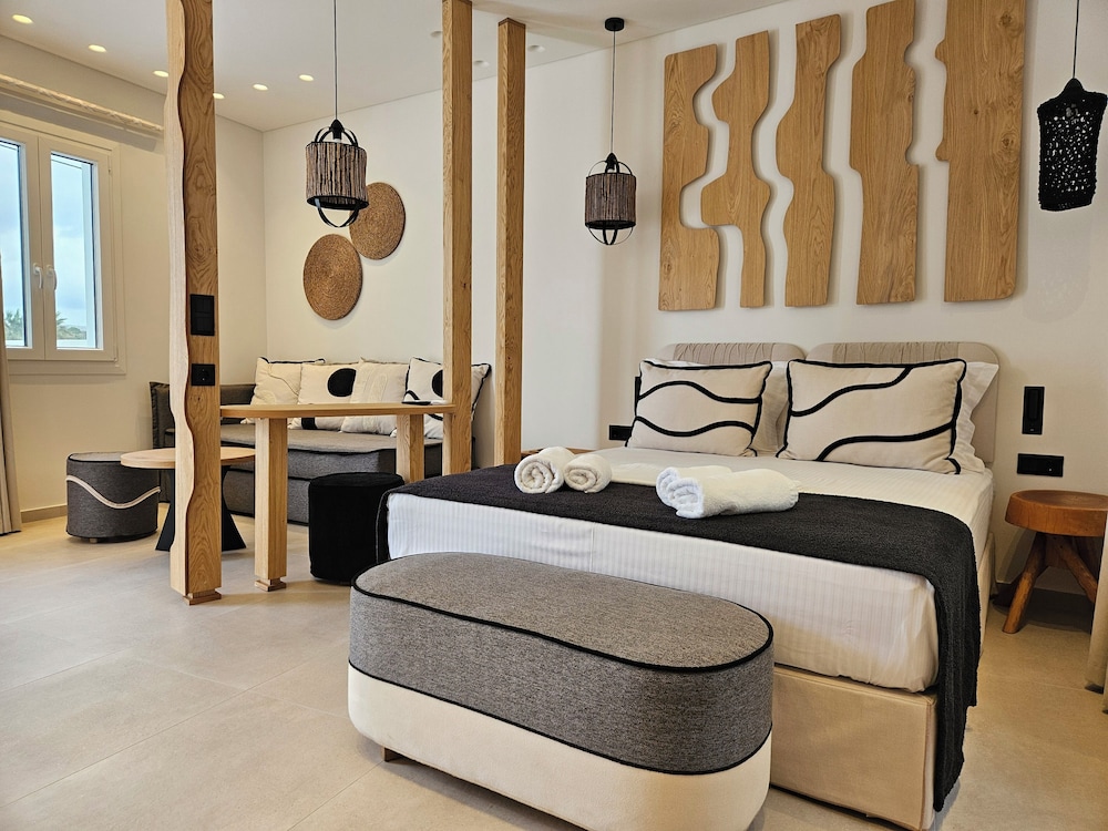 Junior Studio Suite, City View
