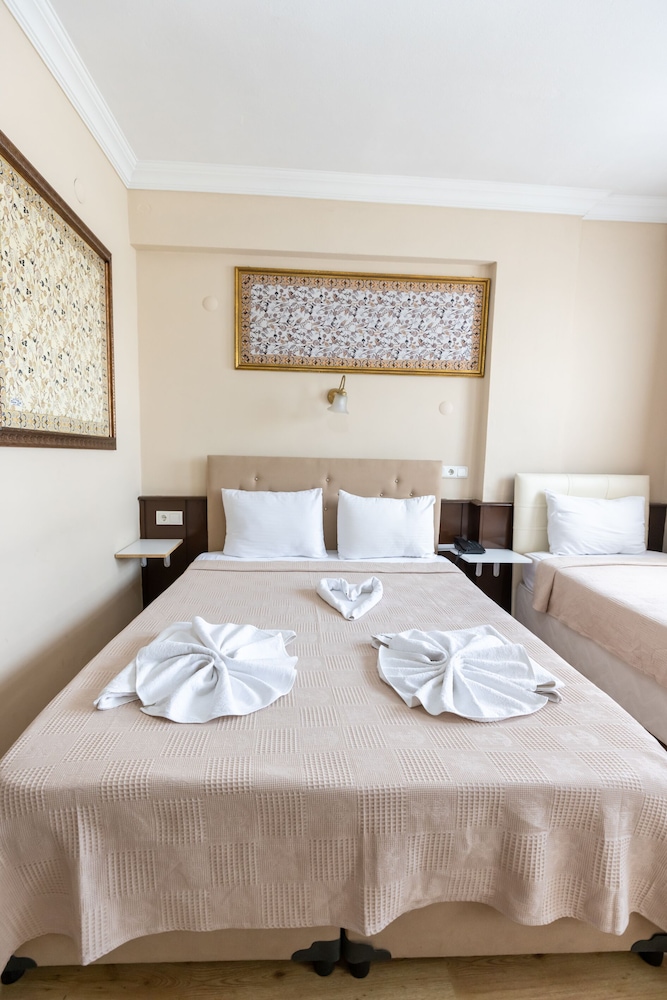 Standard Triple Room - Photo 5