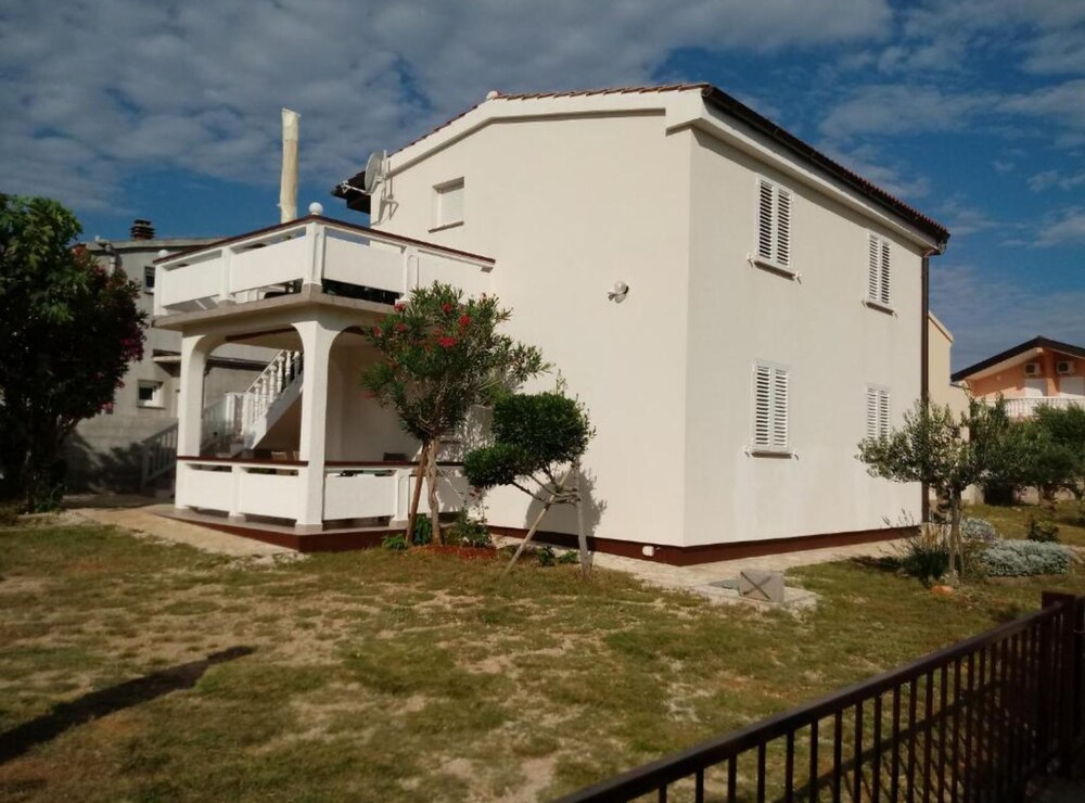 Apartment (Two Bedroom Apartment in Ground Floor)