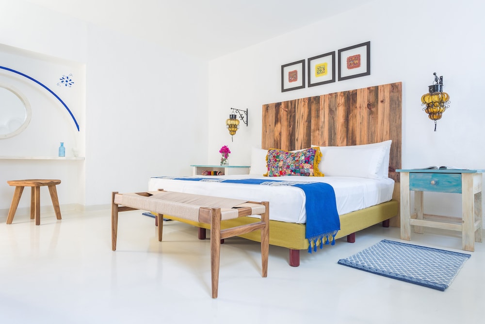 One Bedroom Partial Ocean View Suite