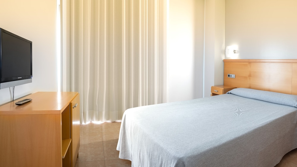 Single Room, Balcony