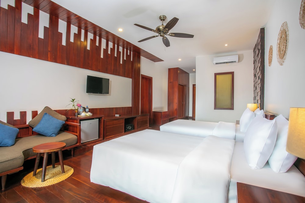 Family Connecting Rooms