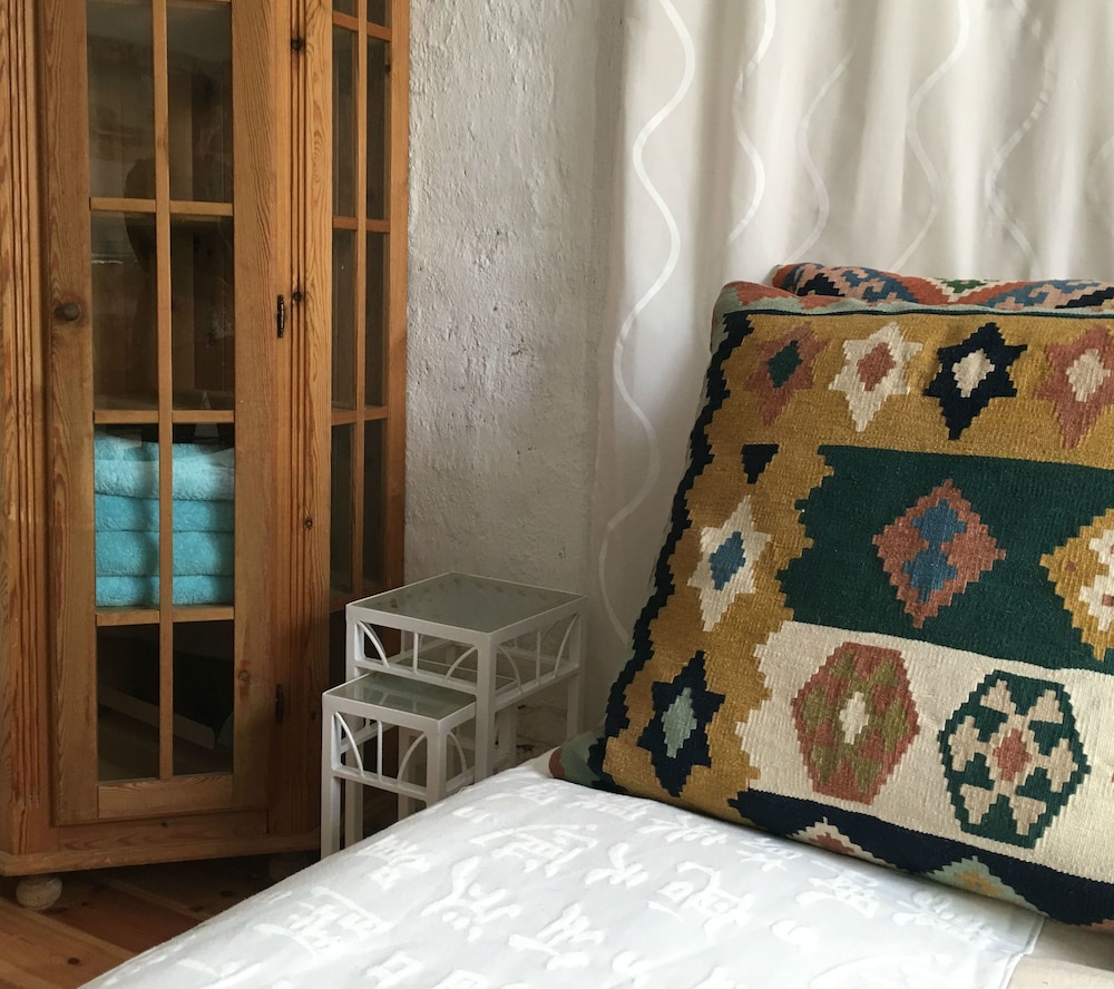 Design Studio, 1 Bedroom, Garden View, Garden Area photo 1
