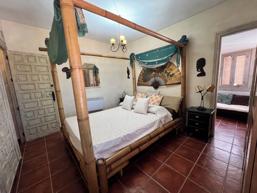House, 3 Bedrooms, Smoking, Terrace photo 2