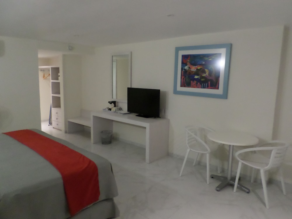 Room (King Costera) photo 3