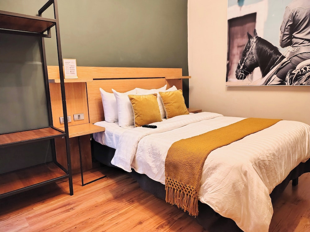 Standard Room, 1 Double Bed, Private Bathroom - Photo 12