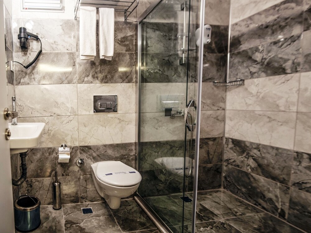 Standard Double or Twin Room, Non Smoking, Annex Building - Photo 14