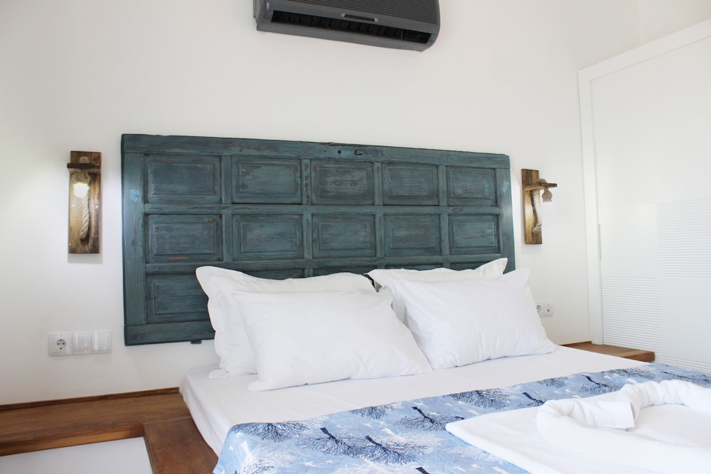 Double Room, Non Smoking, Garden View photo 3