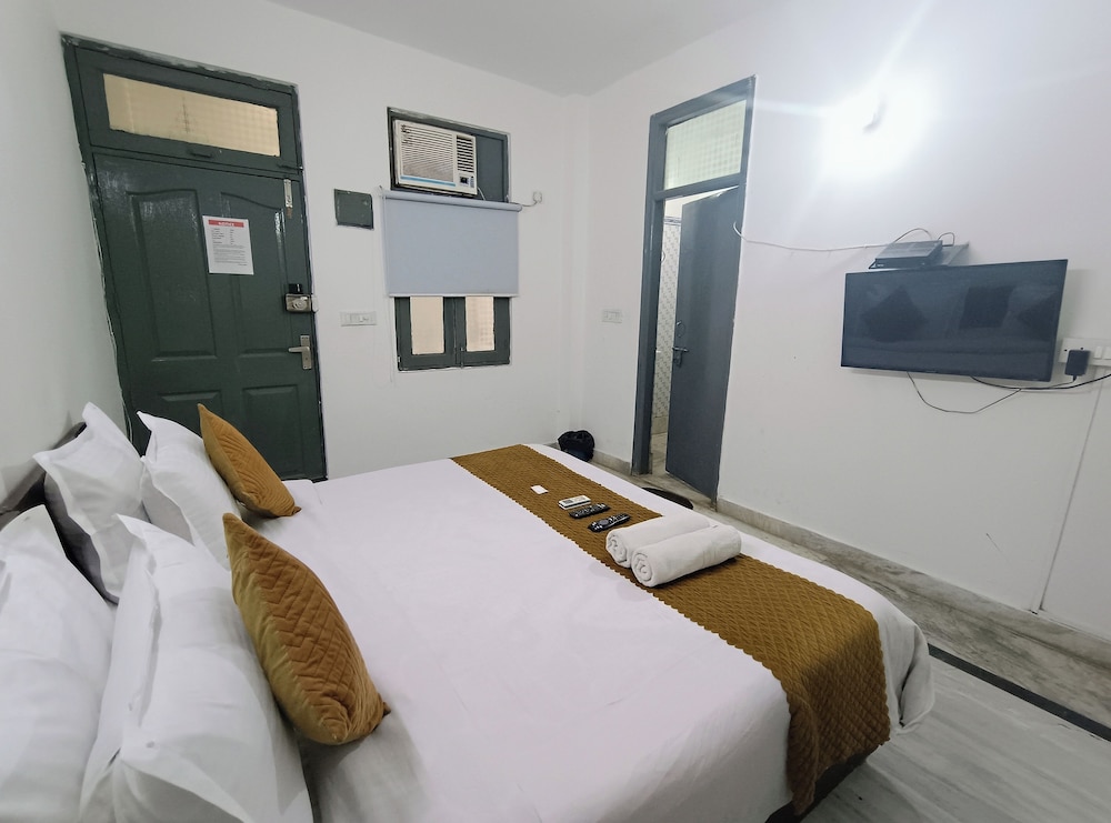 Deluxe Room - Photo 24