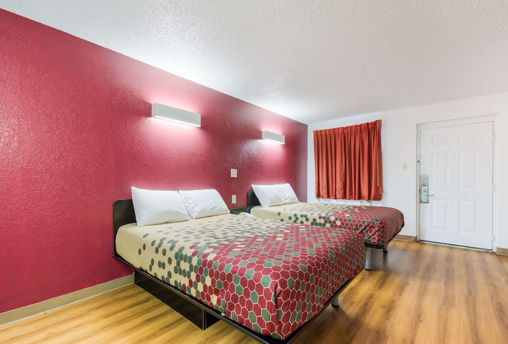 Standard Room, 2 Double Beds, Non Smoking photo 2