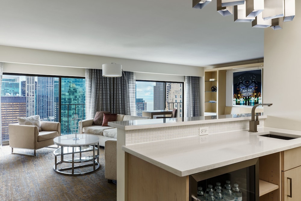 Single Room, 1 Bedroom, City View (Mobility Accessible, Tub)