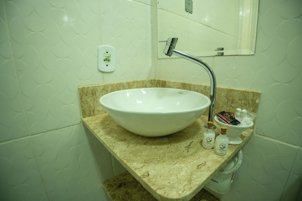 Economy Room - Photo 12